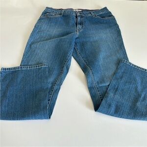 Levi's 550 Women's Relaxed Fit Boot Cut Jeans